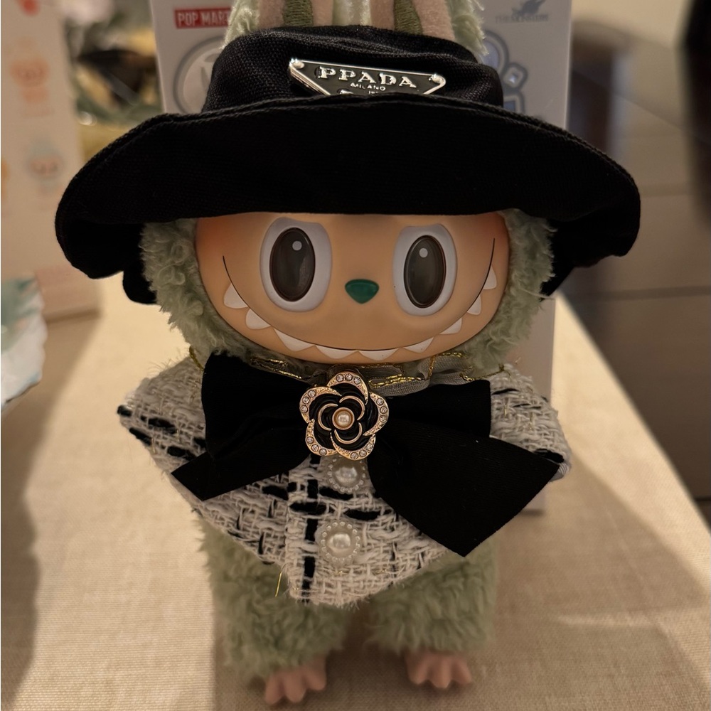Labubu Chic Outfit